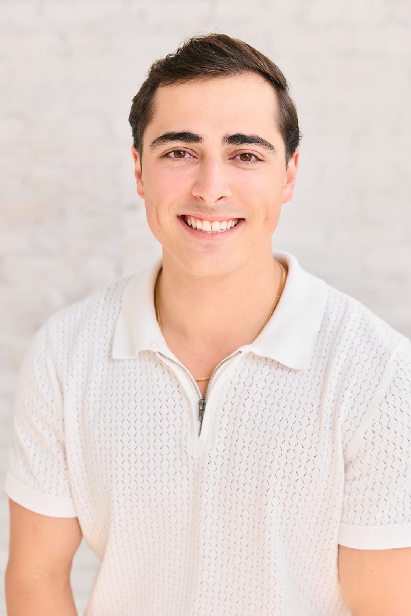 2025 Studio One Headshots - Nic