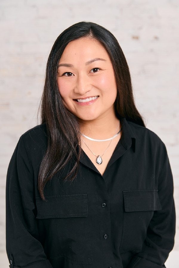 2025 Studio One Headshots- Vicki
